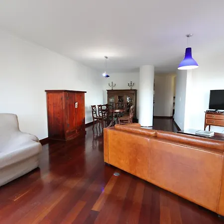 Apartment Forum Two Views Funchal (Madeira)